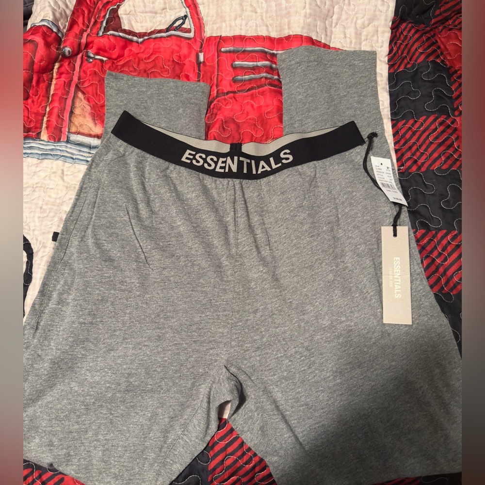 Essentials fear of God pants !